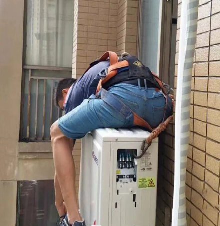 新巴尔虎左空调移机